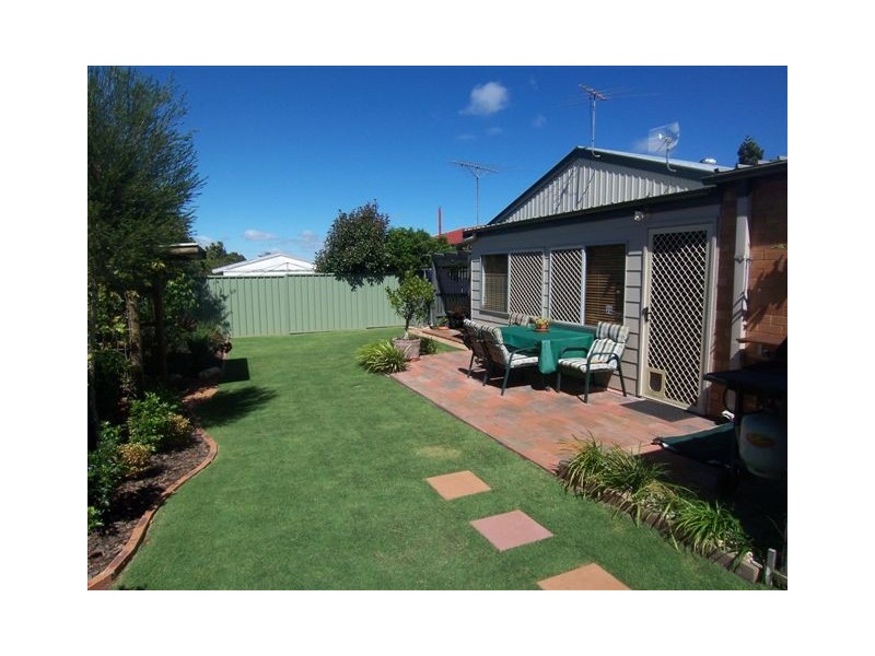 2 Englart Street, Wilsonton QLD 4350