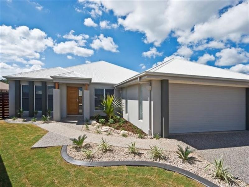 38 Saba Court, Middle Ridge QLD 4350