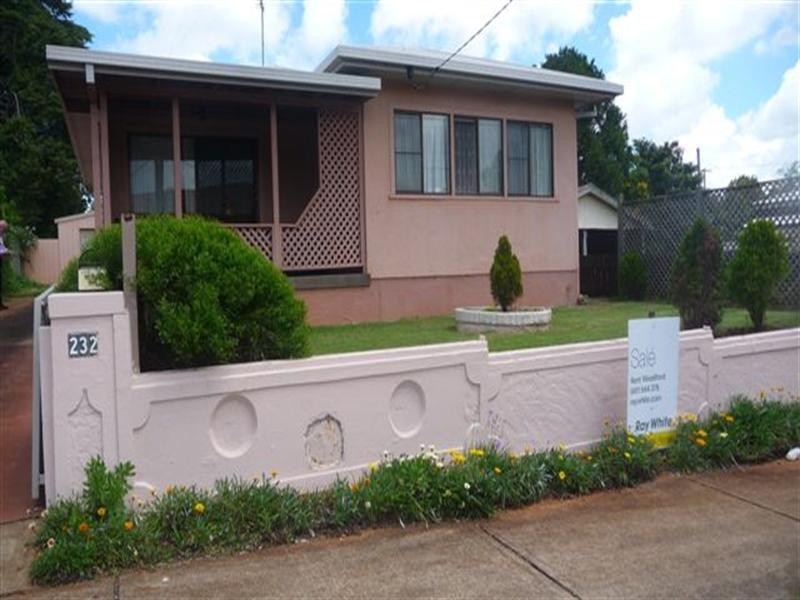 232 South Street, South Toowoomba QLD 4350
