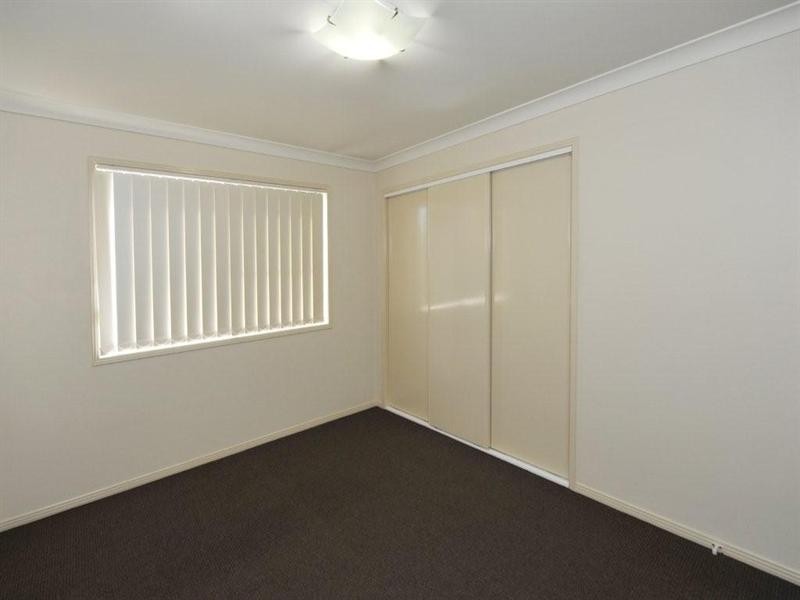 6 Manooka Crescent, Highfields QLD 4352