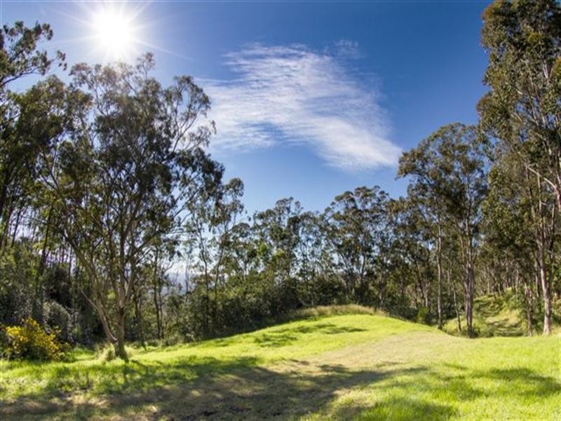 1 Jellicoe Street, Mount Lofty QLD 4350