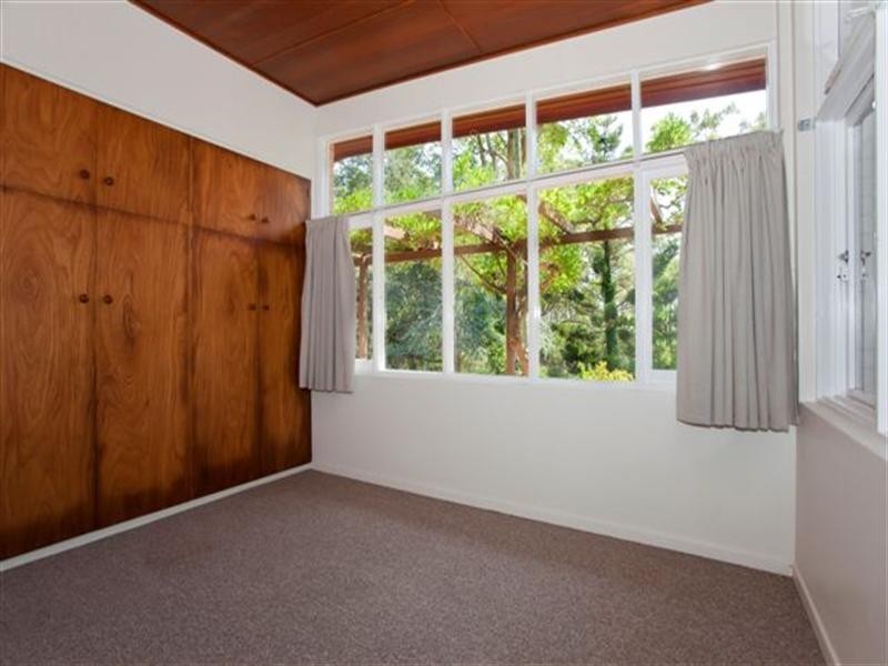 1 Jellicoe Street, Mount Lofty QLD 4350