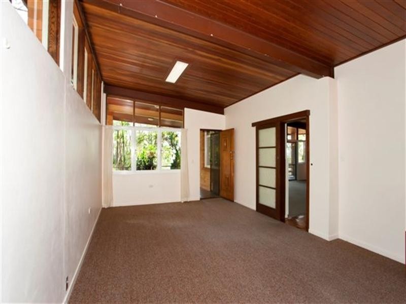 1 Jellicoe Street, Mount Lofty QLD 4350