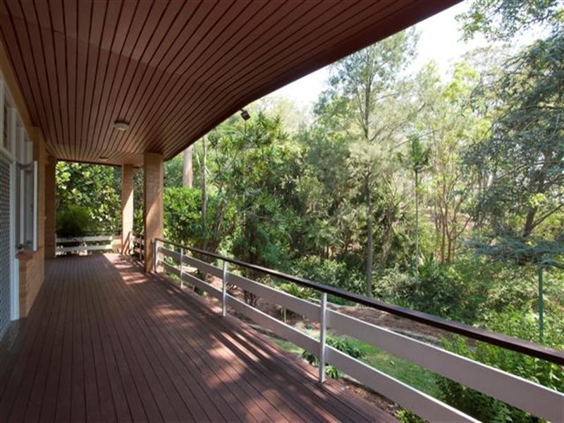 1 Jellicoe Street, Mount Lofty QLD 4350