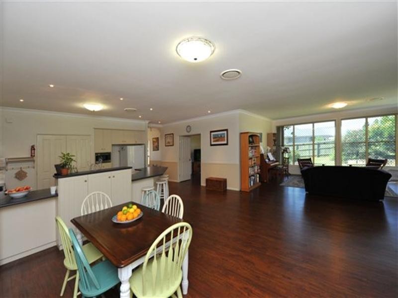 10 Schulz Court, Highfields QLD 4352