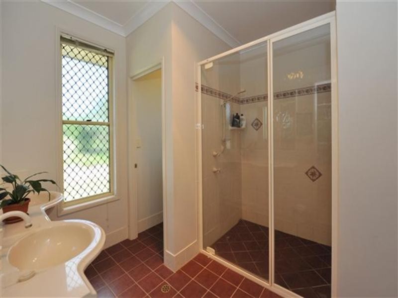 10 Schulz Court, Highfields QLD 4352