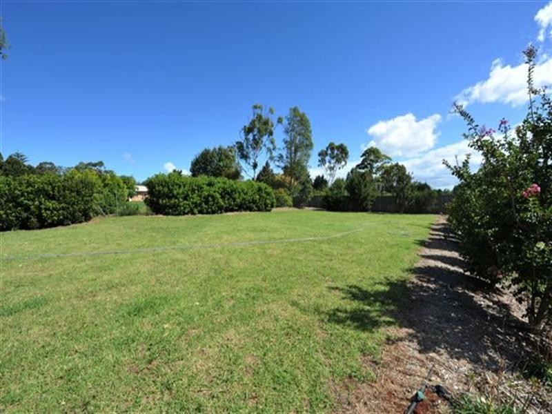 10 Schulz Court, Highfields QLD 4352