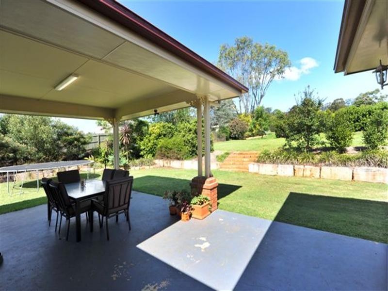 10 Schulz Court, Highfields QLD 4352