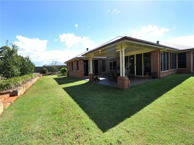 10 Schulz Court, Highfields QLD 4352