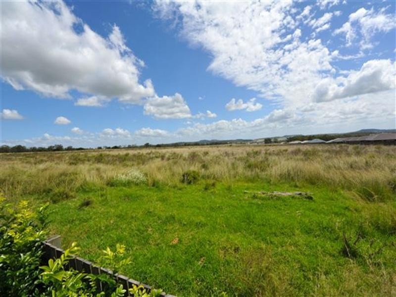 15 Plover Court, Highfields QLD 4352