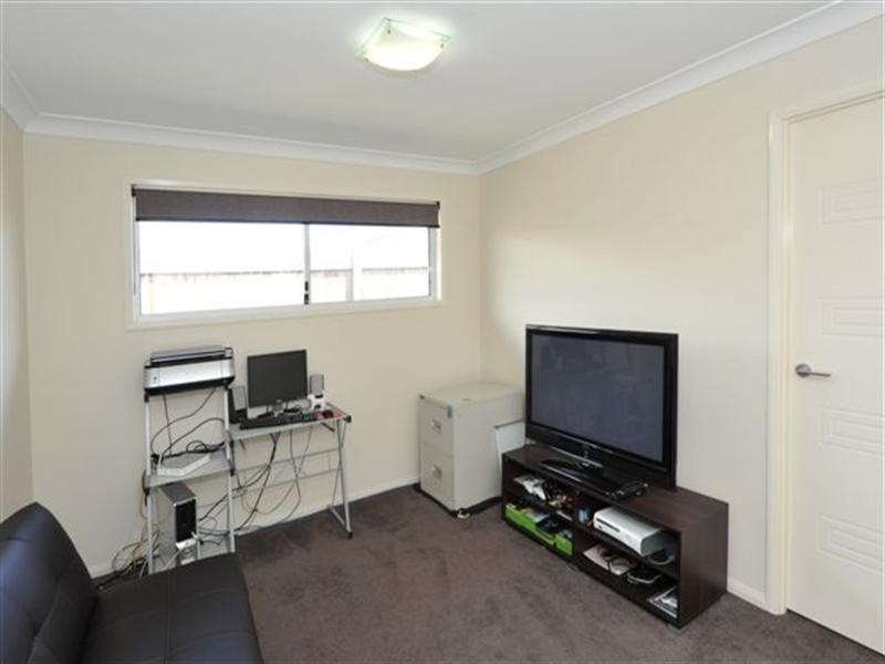 15 Plover Court, Highfields QLD 4352
