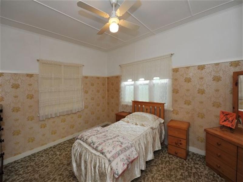 35 perth Street, Rangeville QLD 4350