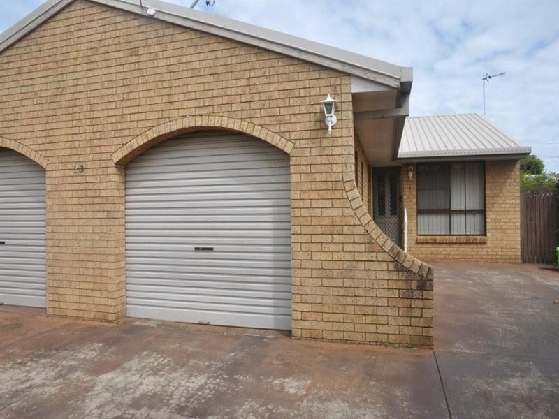 Unit 1/23 Broadfoot Street, Kearneys Spring QLD 4350