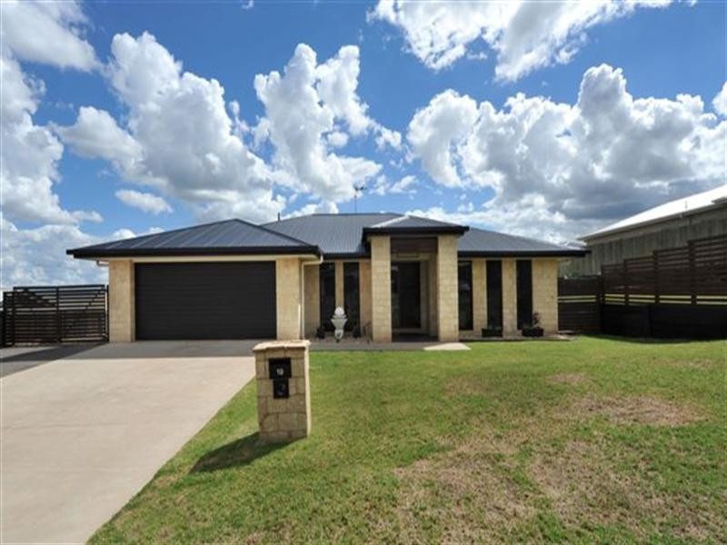 19 Ace Drive, Glenvale QLD 4350