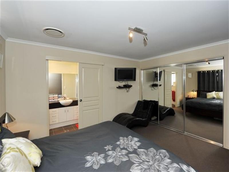 19 Ace Drive, Glenvale QLD 4350