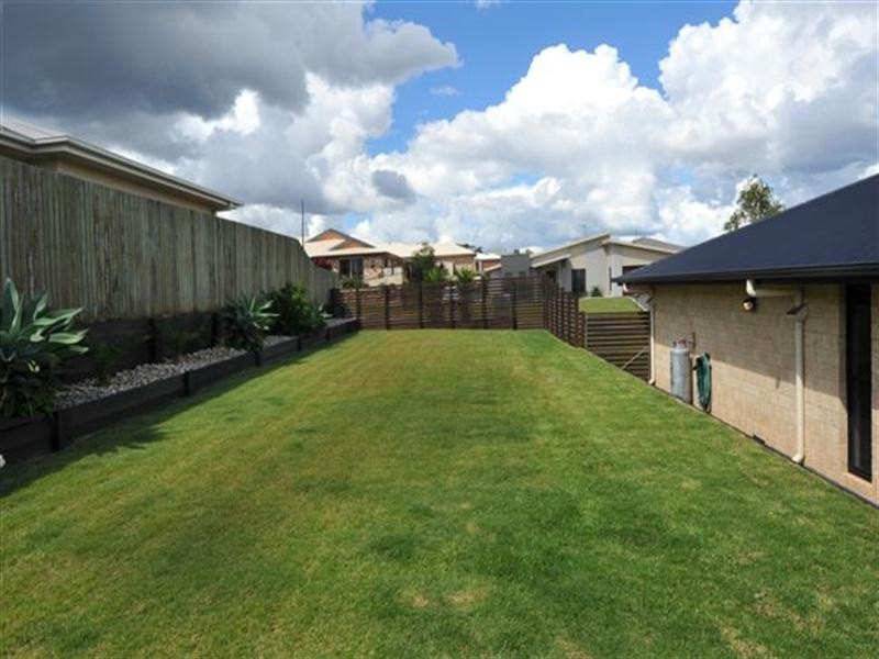 19 Ace Drive, Glenvale QLD 4350