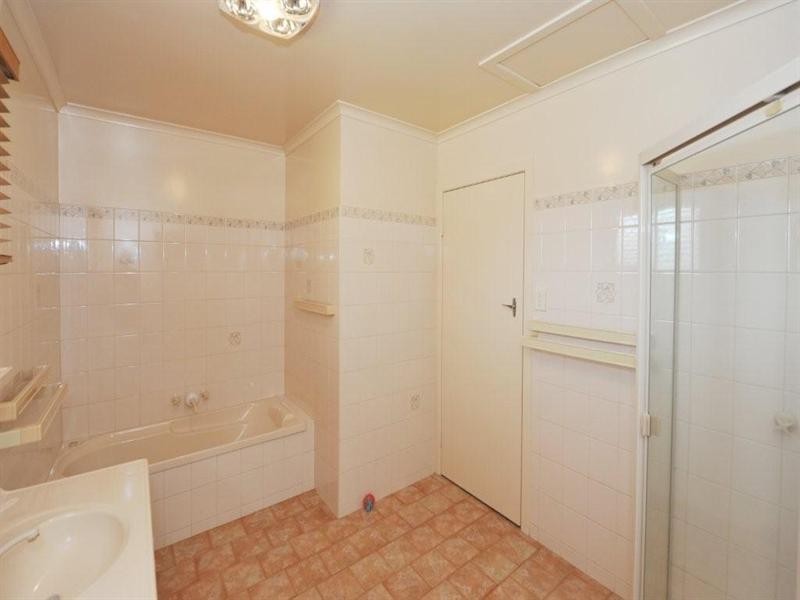 13 McNamara Street, Centenary Heights QLD 4350