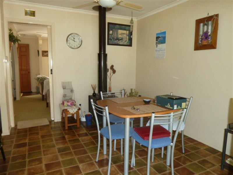 12 Wilga Avenue, Oakey QLD 4401