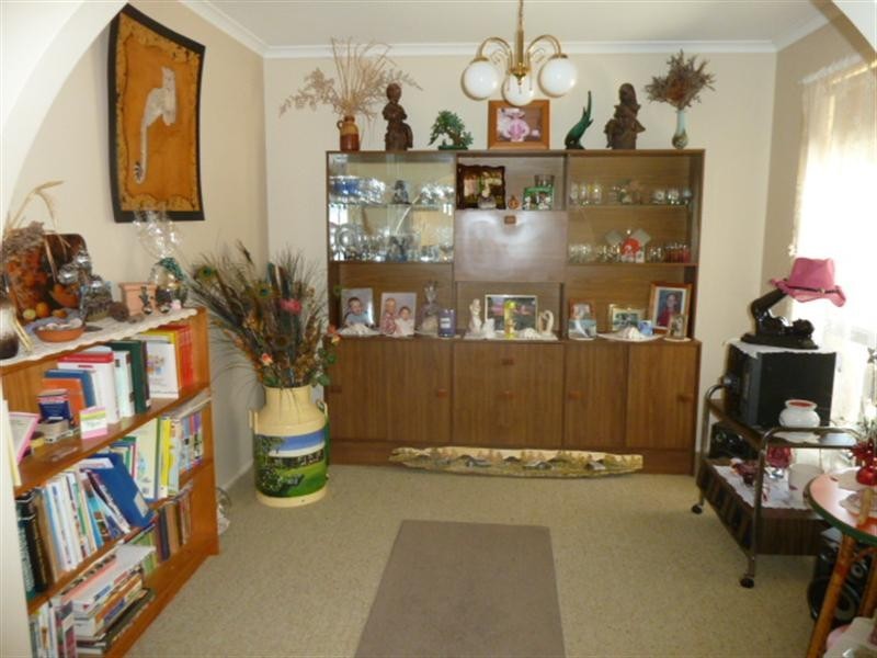 12 Wilga Avenue, Oakey QLD 4401