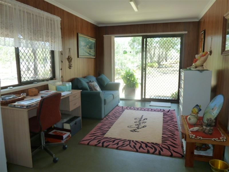 12 Wilga Avenue, Oakey QLD 4401