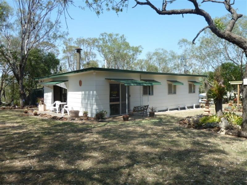 12 Wilga Avenue, Oakey QLD 4401