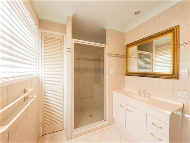 18 Hibiscus Drive, Centenary Heights QLD 4350