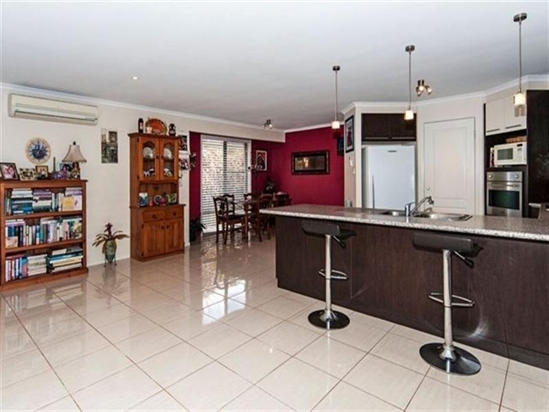 7 Manooka Crescent, Highfields QLD 4352