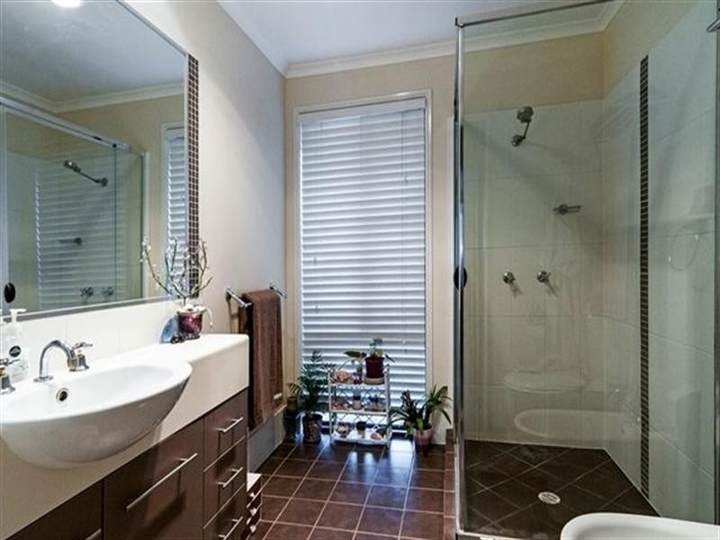 7 Manooka Crescent, Highfields QLD 4352