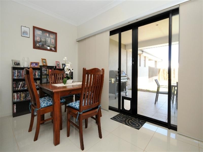 2/13 Wigan Avenue, Highfields QLD 4352