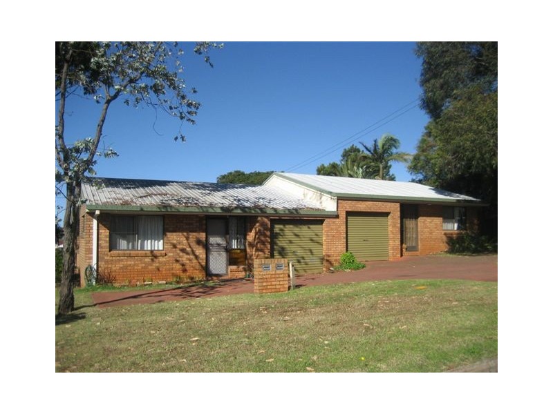 1 Greenbury Street, Rockville QLD 4350