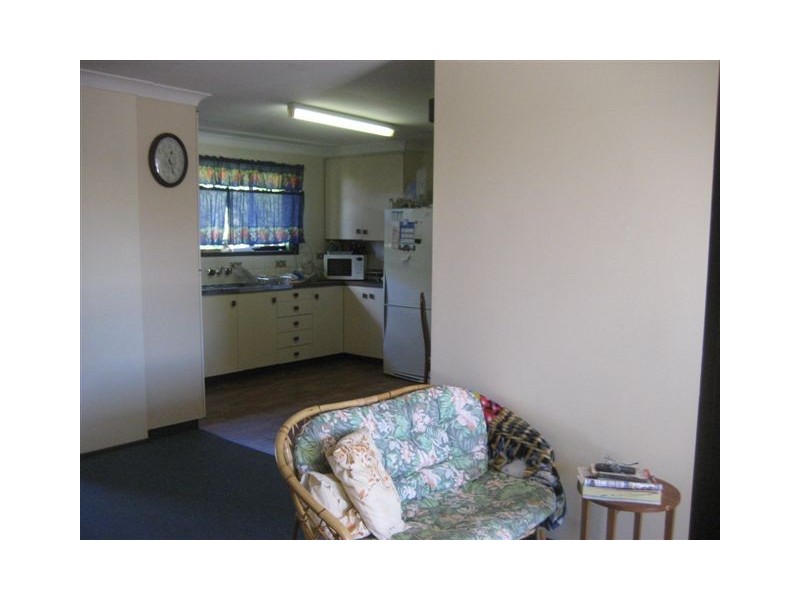 1 Greenbury Street, Rockville QLD 4350