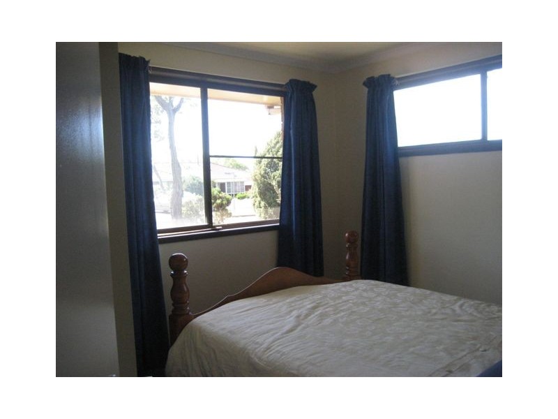 1 Greenbury Street, Rockville QLD 4350