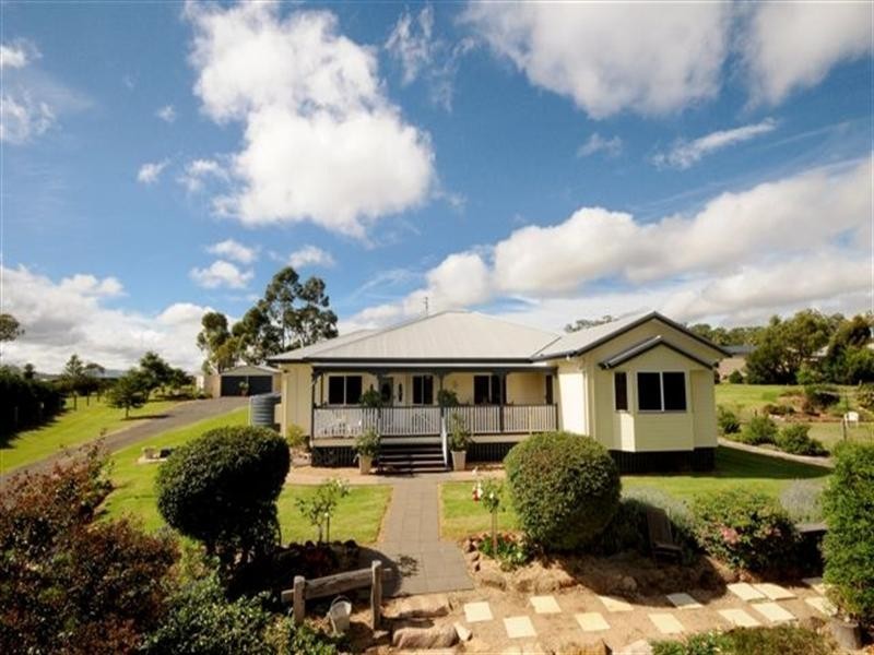 6 Appletree Court, Meringandan West QLD 4352