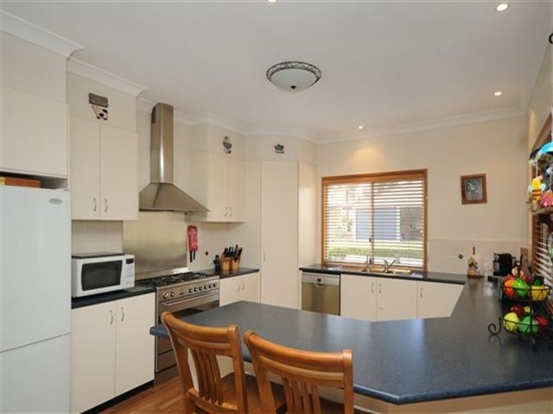 6 Appletree Court, Meringandan West QLD 4352