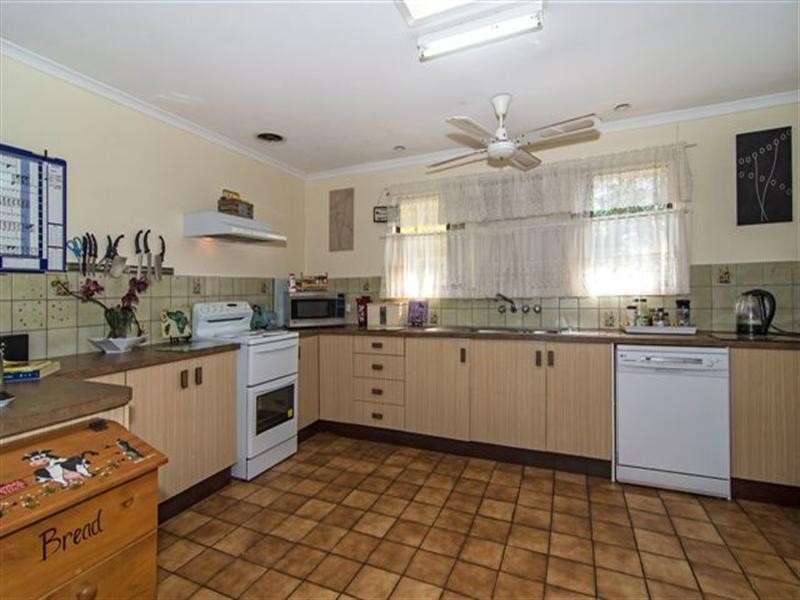 9 Emmanulla Drive, Kingsthorpe QLD 4400