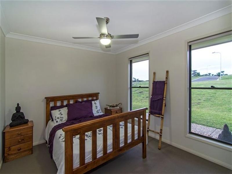 29 Hilltop Drive, Gowrie Junction QLD 4352
