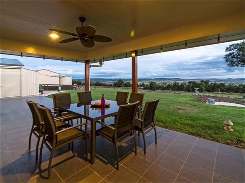 29 Hilltop Drive, Gowrie Junction QLD 4352