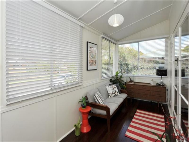 9 Erbacher Street, Centenary Heights QLD 4350