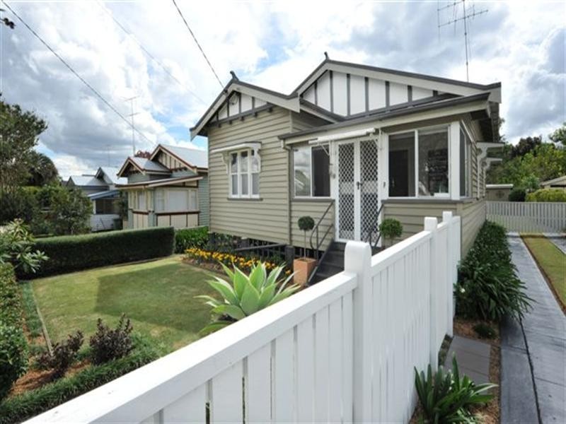 31 Cavell Street, East Toowoomba QLD 4350