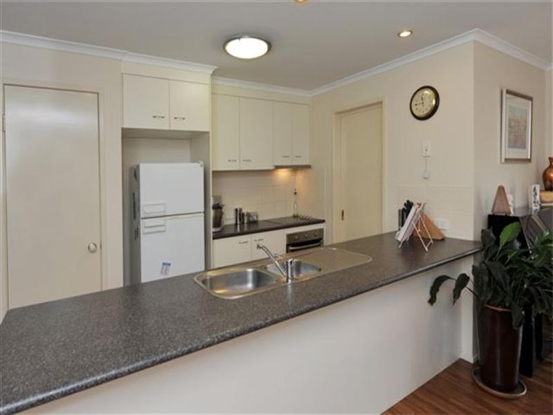 20 Willowburn Drive, Rockville QLD 4350