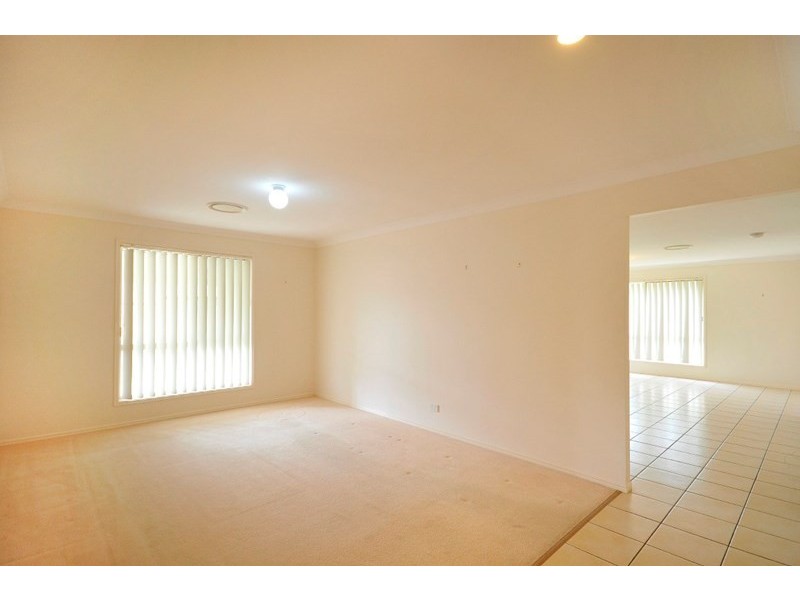 4 Bulloo Street, Glenvale QLD 4350