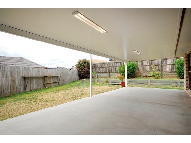 4 Bulloo Street, Glenvale QLD 4350