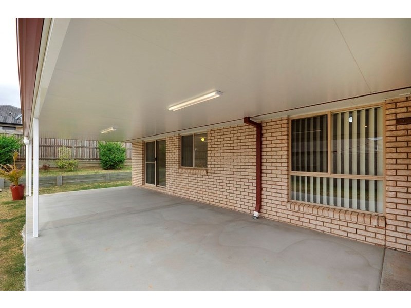 4 Bulloo Street, Glenvale QLD 4350