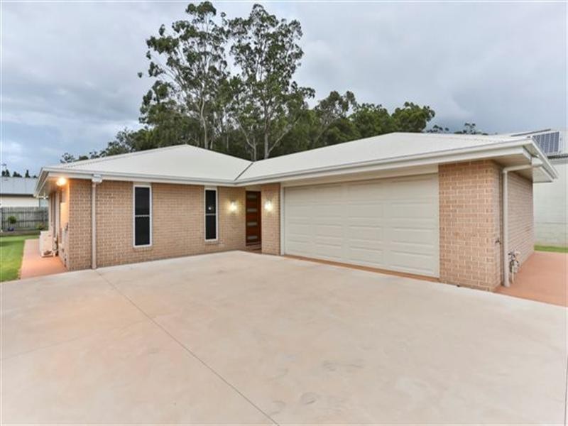 4 Greenway Close, Middle Ridge QLD 4350