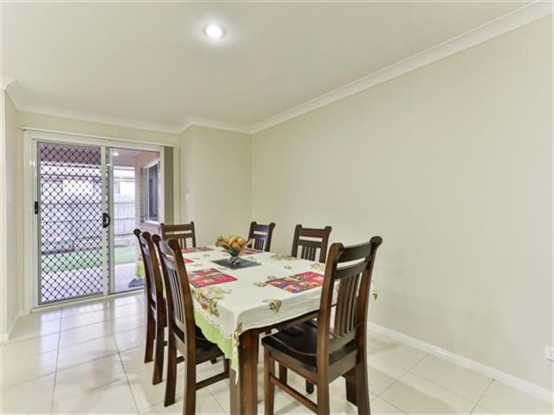 4 Greenway Close, Middle Ridge QLD 4350