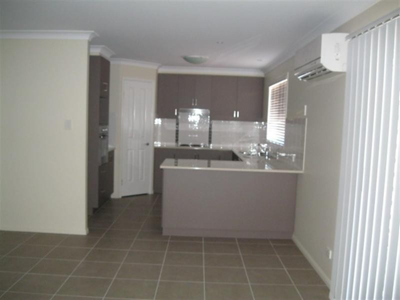 6 Dixon Court, Wilsonton Heights QLD 4350