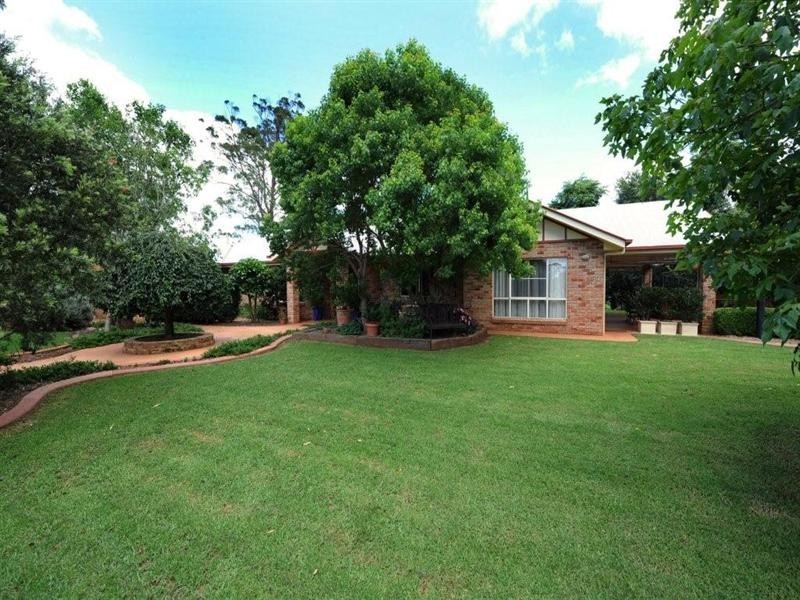 3 Kennedy Street, Cabarlah QLD 4352