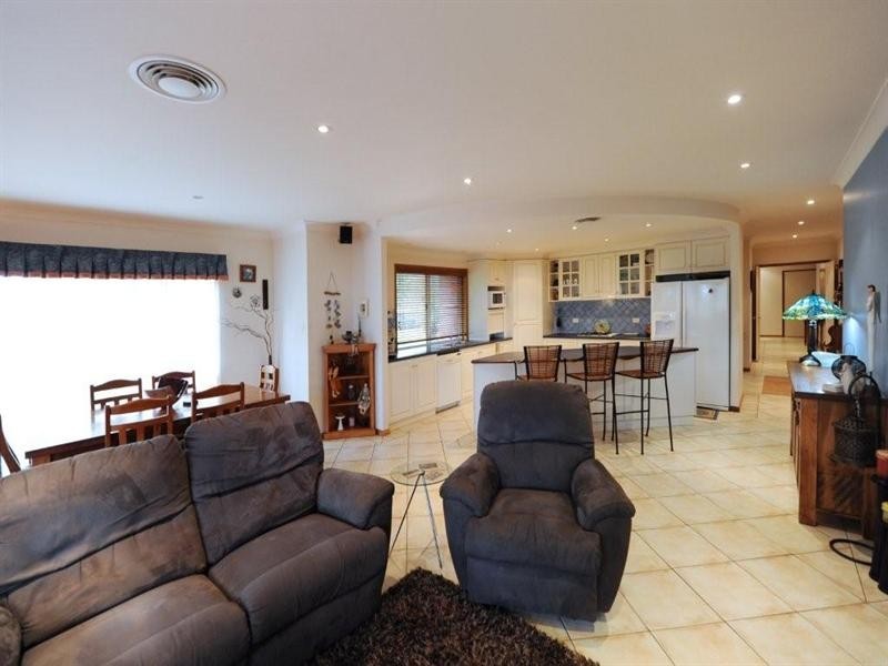 3 Kennedy Street, Cabarlah QLD 4352