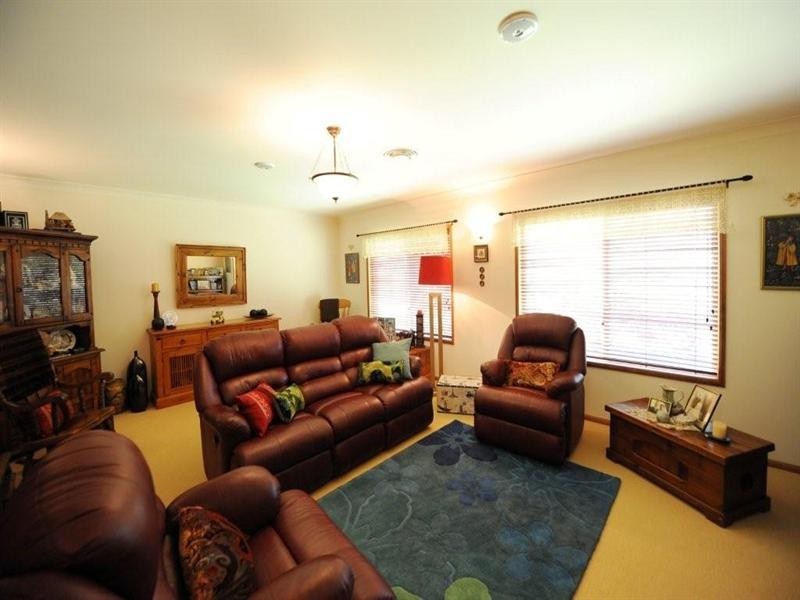 3 Kennedy Street, Cabarlah QLD 4352