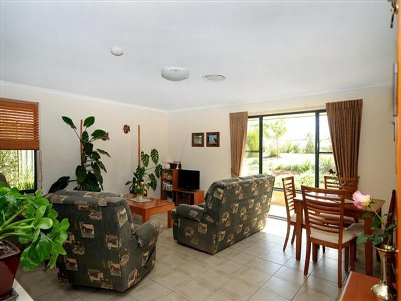 45 Phipps Drive, Meringandan West QLD 4352